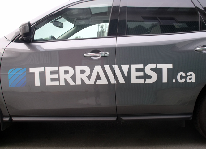 /img/terrawest-car-alt.jpg